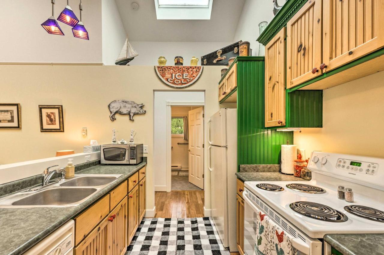 Couples Haven In Frankfort By Lake, Trails And Dtwn Exterior photo