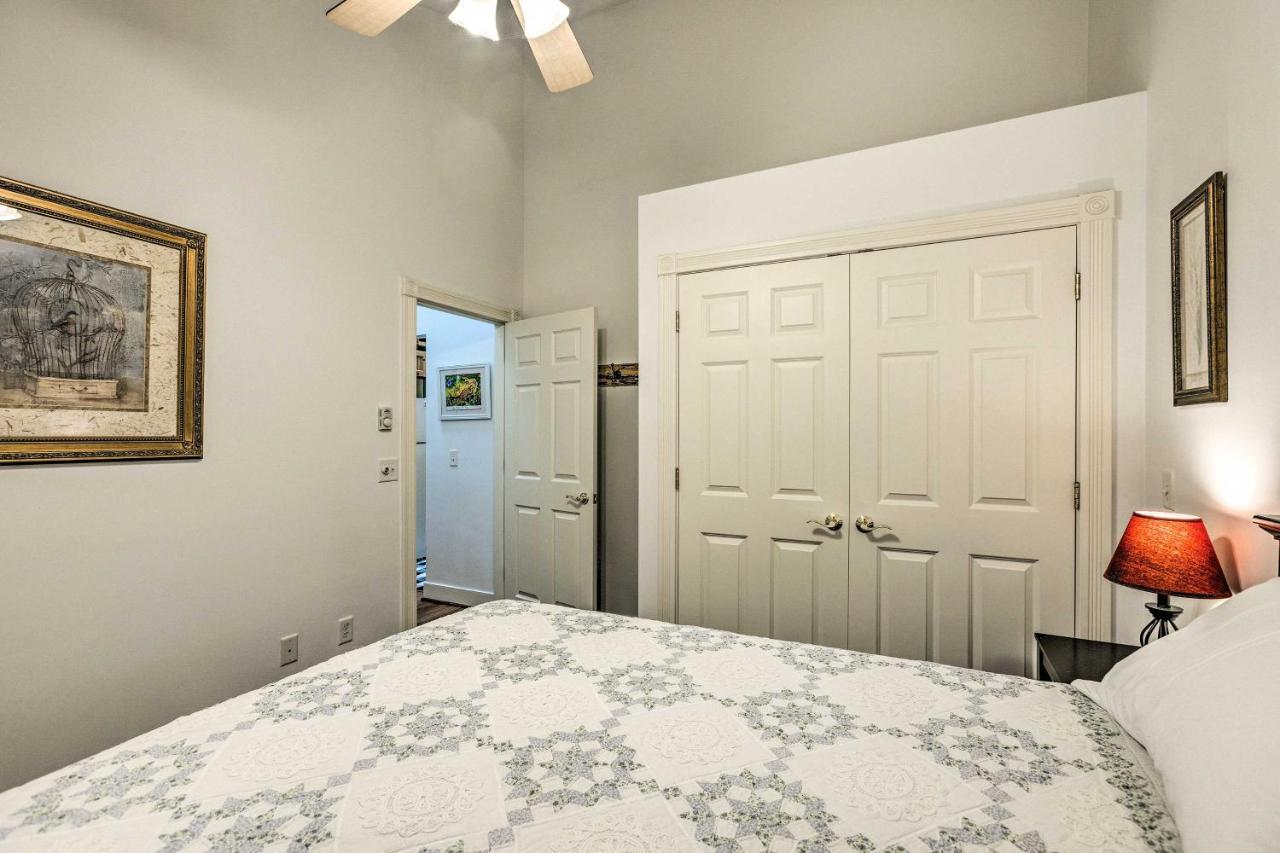 Couples Haven In Frankfort By Lake, Trails And Dtwn Exterior photo