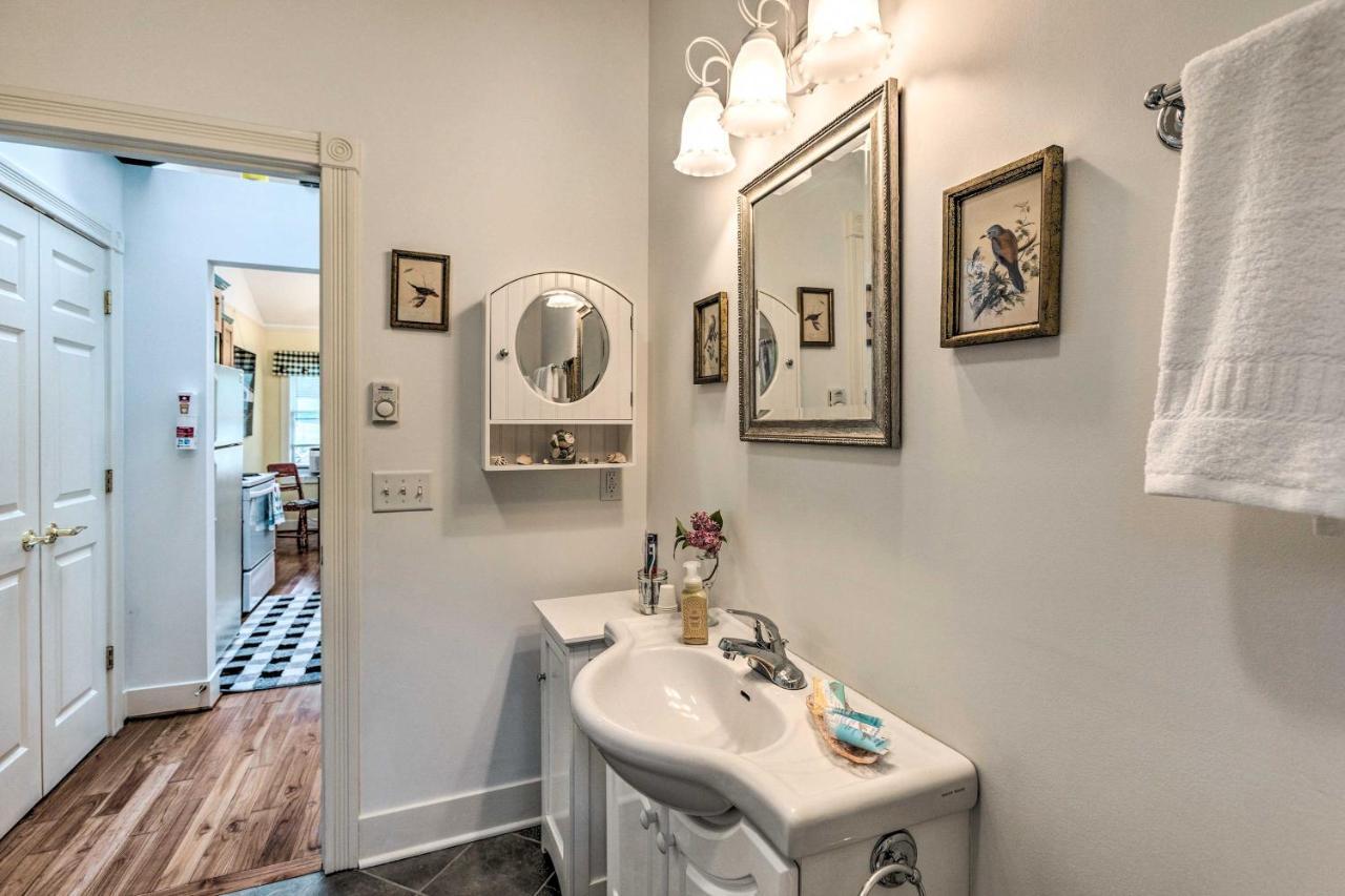 Couples Haven In Frankfort By Lake, Trails And Dtwn Exterior photo