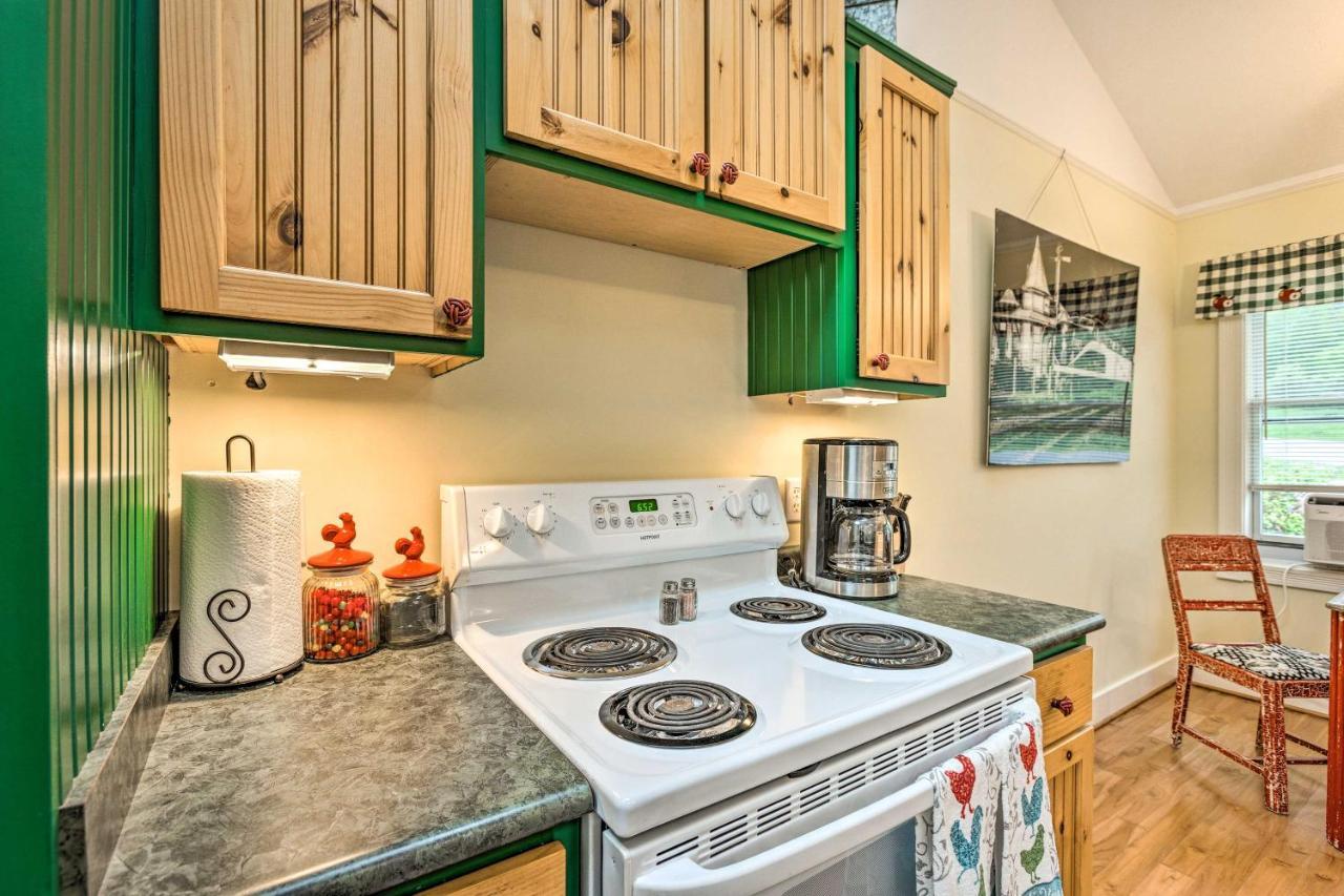 Couples Haven In Frankfort By Lake, Trails And Dtwn Exterior photo
