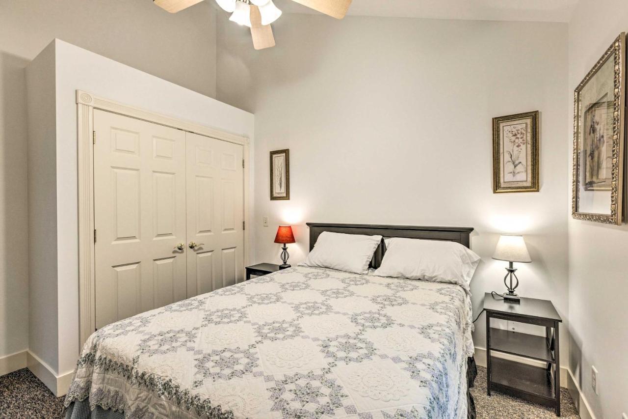 Couples Haven In Frankfort By Lake, Trails And Dtwn Exterior photo