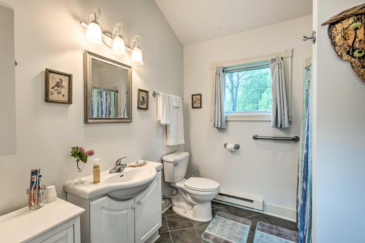 Couples Haven In Frankfort By Lake, Trails And Dtwn Exterior photo